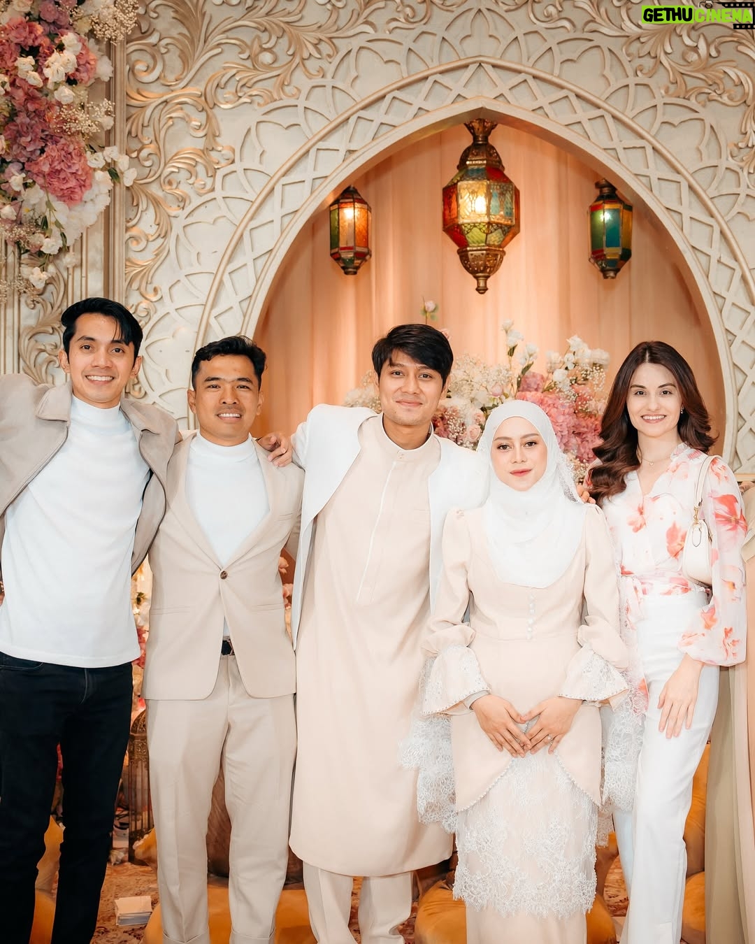 Lesti Kejora - 446.7K Likes - MasyaAllah tabarakallah 
Aqiqah adek🤍… @leshiativana 

Attier: @ayungberinda 
Dekor: @theatmadjas 
EO: @chandira.wo.eo 
Vanue : @ayanajakarta 
F&B : @24evercoffee @ayanajakarta
Souvenir : @momuung.id @moell.id @ricarico_bakery @dagangdagingreal @mydreamgoodies
Usher : @stilettopagarayu
Hadiah : @pmbtoysofficial
MC Offair: @hani.hendrajatinmc @fauzinoerwenda_
Groul Sholawat : @lubnaalazizah.shalawat 
Buku Pengajian : @undangankarawang_
Undangan Digital : @invitato.id
Karpet : @farahcarpetofficial