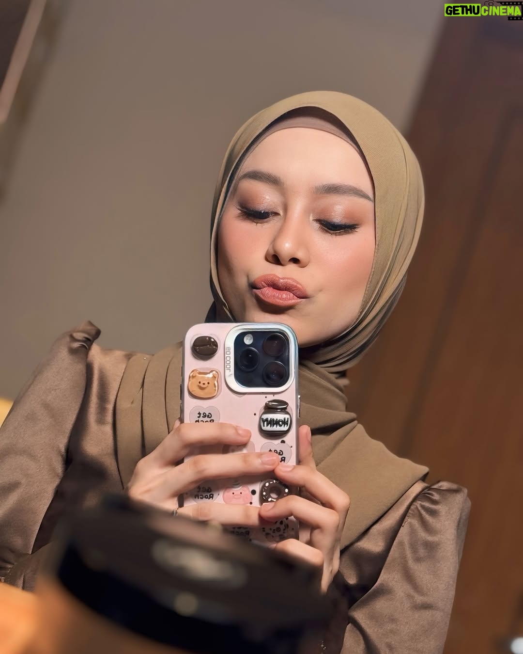 Lesti Kejora - 535.5K Likes - 🤍

Selamat berbahagia ka @valtifanka dan ka @mochammadhika Allah jaga selalu kalian love🤍

#allahummabaarik