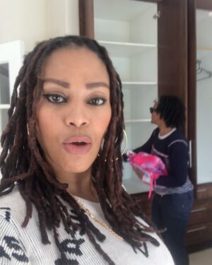 Letoya Makhene Instagram - A blessed #WomansDay to all my queens 💋💅🏽🌹