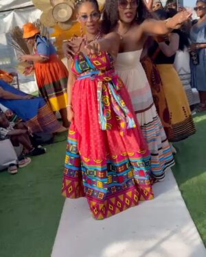Letoya Makhene Instagram - 2024 🥂
My friends got married, my children grew up a little more, we all found healing and we all realised that we’re much stronger than we thought.
I’m grateful for the lessons learned and I don’t take any of my life experiences for granted 😇
Thank you to everyone that we shared laughs and hugs with 🤗🙏🏽🤍🥰
A big thank you to @houseofzambezi for always ensuring that I look amazing!
To @dandozest_food and @zaza_legacy_wine_bev_sa Thank you for making sure that everyone was always well fed and well hydrated at every function 🥂🍧
To my work family @masechabamedia and @ntethe_global_effect Thank you for never stopping to believe in me! Here’s to our 2025 takeover! 🙌🏽🙌🏽🙌🏽
Emakhosini 👏🏽👏🏽🤍