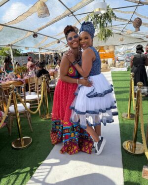 Letoya Makhene Instagram - 2024 🥂
My friends got married, my children grew up a little more, we all found healing and we all realised that we’re much stronger than we thought.
I’m grateful for the lessons learned and I don’t take any of my life experiences for granted 😇
Thank you to everyone that we shared laughs and hugs with 🤗🙏🏽🤍🥰
A big thank you to @houseofzambezi for always ensuring that I look amazing!
To @dandozest_food and @zaza_legacy_wine_bev_sa Thank you for making sure that everyone was always well fed and well hydrated at every function 🥂🍧
To my work family @masechabamedia and @ntethe_global_effect Thank you for never stopping to believe in me! Here’s to our 2025 takeover! 🙌🏽🙌🏽🙌🏽
Emakhosini 👏🏽👏🏽🤍
