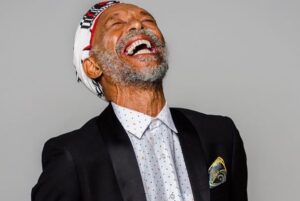 Letoya Makhene Instagram - A blessed birthday to the most beautiful man I know. My king. My dad @dr_blondiemakhene
You are life and love personified 🥰🥰🥰
Here’s to many more 🥂
Ndauwe 👏🏽👏🏽🧁