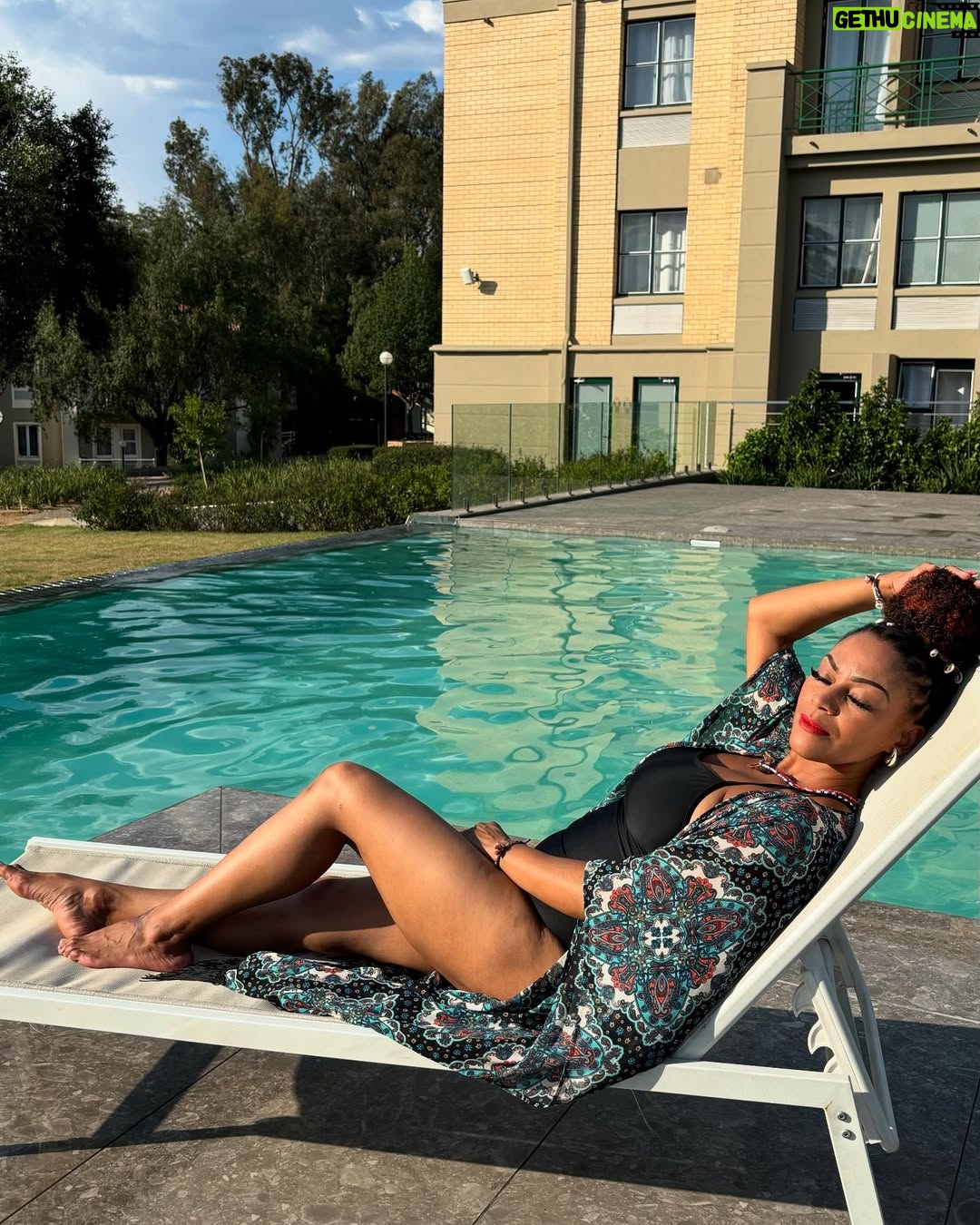 Letoya Makhene - 4.3K Likes - Merry Christmas 🎄