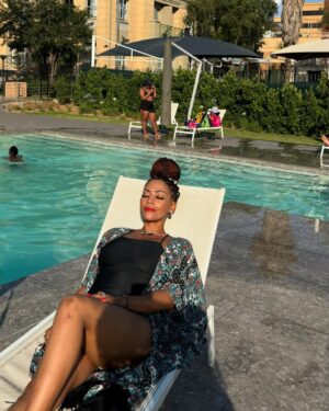 Letoya Makhene Instagram - Merry Christmas 🎄
