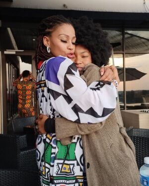 Letoya Makhene Instagram - Young throwback to a day I was so proud of my daughter @nubia.aib for one of the many things she has managed to achieve all by herself 🥰🤩🎈
Love you kiddo 💋🫶🏽🌹
👗 @houseofzambezi