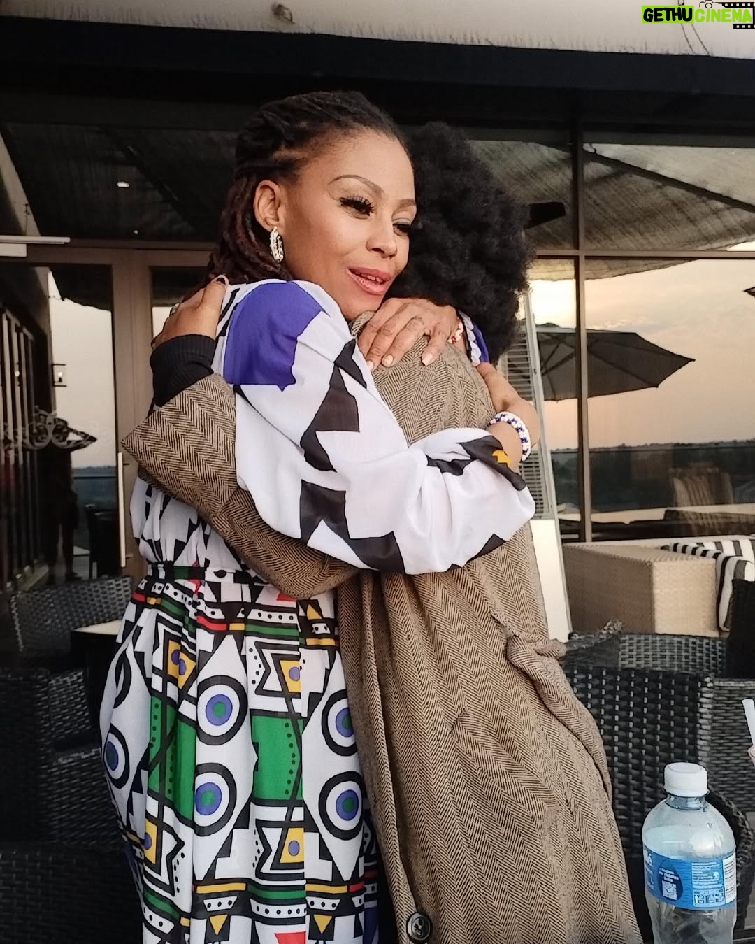 Letoya Makhene - 3K Likes - Young throwback to a day I was so proud of my daughter @nubia.aib for one of the many things she has managed to achieve all by herself 🥰🤩🎈

Love you kiddo 💋🫶🏽🌹

👗 @houseofzambezi