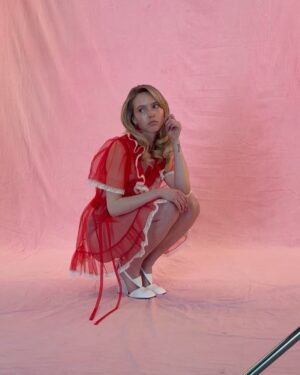 Lina Larissa Strahl Instagram - Ihr Lieben,
MELODRAMA TOUR TICKETS SIND JETZT ONLINE🔥♥️
Sehen wir uns??
Kommentiert mal eure Stadt😮💨🍓
(Ticket link in der Story & bio)