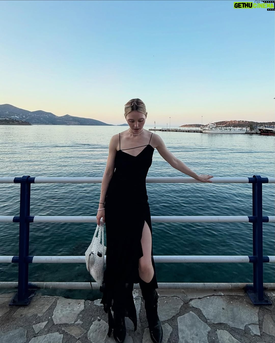 Lina Larissa Strahl - 5.4K Likes - 🌊🌊 ein paar Tage Juli