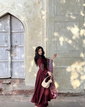 Lisa Prerna Instagram -