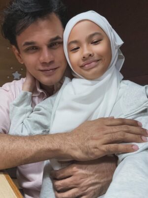 Lisa Surihani Instagram - To our dearest Yong, ٱلْحَمْدُ لِلّٰهِ today you turn 10 — a whole decade of being our blessing, and our amanah from الله swt. Sometimes we look at you in disbelief, wondering how the years have passed so quickly. It feels like only yesterday you were tiny in our arms (Mummy and Daddy were (still) so obsessed with that dimple of yours), and now here you are — growing, learning, and blossoming beautifully inside out. MasyaAllah Tabarakallah.
True to your name, which in Spanish means to light or to shine, you have been a source of Nūr in our lives. And in Arabic, the ‘khayr’ in your name reminds us of softness and goodness, which you show so beautifully with the way you are such a sweet, doting sister to your brothers Yeop and Lang and everyone around you. We also love how you bring so much laughter into our days , you’re such a hoot Yong! — with your comical, animated, and bubbly ways, you remind us to find joy in the simplest moments.
In the little things — the way you rush to comfort your brothers when they’re upset, how you always want them involved, and the sparkle in your eyes when you help without being asked. These moments remind us of the goodness الله swt has placed in you.
Always remember, my love, that everything you are and everything you have is from الله swt. Stay grateful to Him in times of happiness and in times of challenge, for gratitude will always keep your heart soft and content.
We pray that الله swt keeps your heart filled with iman, surrounds you with His protection, and blesses you with endless barakah. May you continue to shine with His Nūr and goodness, bringing light wherever you go, and may you grow to be among the righteous, a comfort to us in this world and a sadaqah jariah for us in the Hereafter. Happy 10th birthday, our precious Yahaira Leanne.