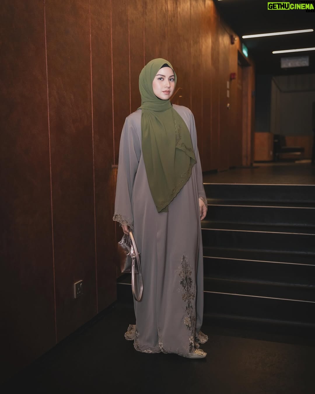 Lisa Surihani - 13.4K Likes - OOTD la ye alang2 pakai apa yang dia pilih. 

@galeriariani 
@arianiRTW Premium (available in House of Ariani boutique) 
@halisa_said 
@echolaliapictures