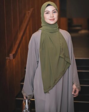 Lisa Surihani Instagram - OOTD la ye alang2 pakai apa yang dia pilih.
@galeriariani
@arianiRTW Premium (available in House of Ariani boutique)
@halisa_said
@echolaliapictures