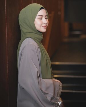 Lisa Surihani Instagram - OOTD la ye alang2 pakai apa yang dia pilih.
@galeriariani
@arianiRTW Premium (available in House of Ariani boutique)
@halisa_said
@echolaliapictures