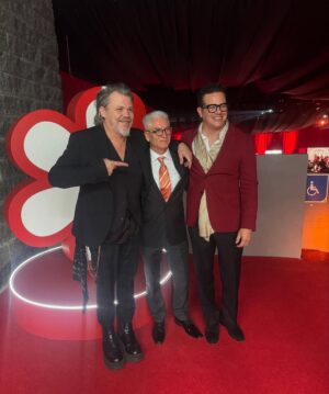 Litzy Instagram - Una noche inolvidable @guiamichelinmx @michelinguide Orgullosa de ti, de tus logros, del Chef impecable que eres, peros sobre todo del alma que tienes! TE AMO @donponchocadena Gracias por hacerme parte de tus éxitos. 🙌🏼✨💛

Felicidades por @carboncabronmx por segundo año consecutivo en la Guía Michelin 🙌🏼🫡