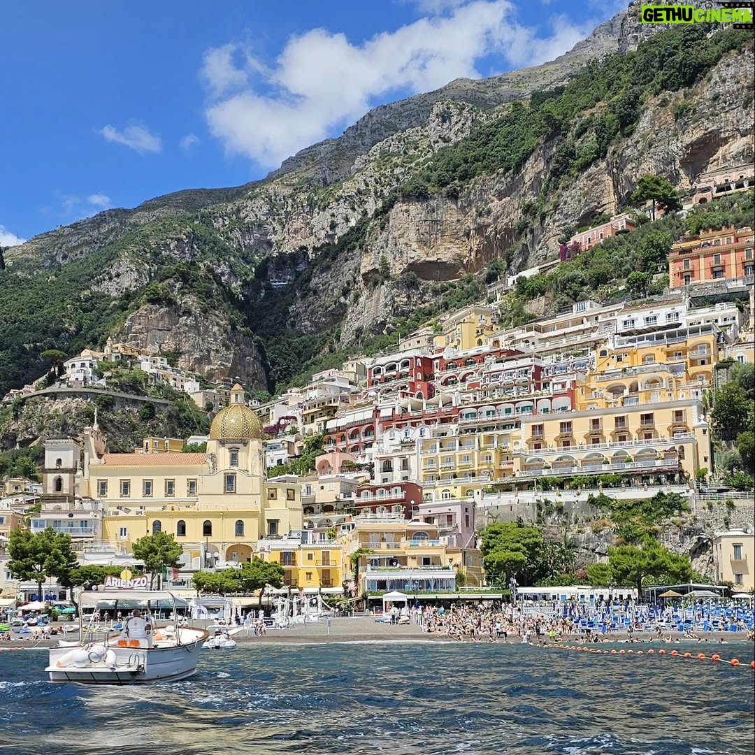 Lojain Omran - 3 Likes - ..
..
endlessly blessed, forever grateful 💫🤍🙏🇮🇹
..
#amalficoast #positano #vacation #summer #لجين_عمران #lojain_omran #الصيف