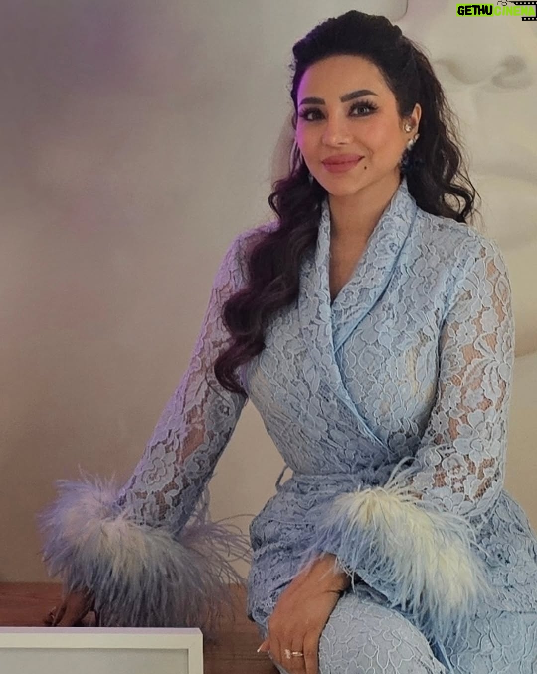 Lojain Omran - 3 Likes - ..
..
💙thankful.

🩵grateful.

🤍blessed.
..
..
#لجين_عمران  #lojain_omran