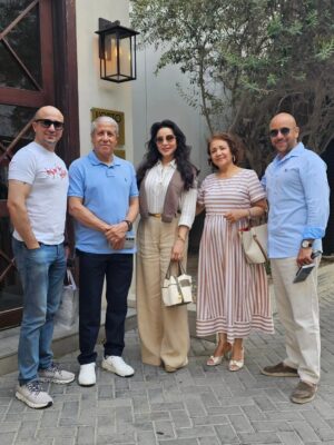 Lojain Omran Instagram - ..
..
الله لا يحرمني أحلى عيلة ❤️🥰
..
و حبيب عمته بسمالله عليه 🥹❤️ كبر و كبر حبه بداخلي🙏
..
