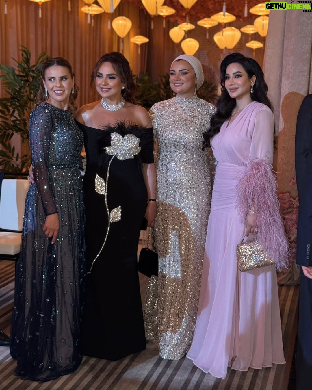 Lojain Omran - 3 Likes - ..
ألف مبرووووك للأخ و الصديق العزيز زايد البداد زواج أبنته هبه 
الله يتمم لها و لعريسها سيف على خير و بركة و يسعدهم العمر كله و يجعل ديار البداد دوم عامرة بالأفراح و المسرات 
@zayedalbaddad
..

 شكرا للمبدع إياد على أجمل القطات تسلم إيدك @reelat_by_eyad

..
Jewelry :- @tiffanyandco
Hairstyles :- @rojeh_yousef
..
..
#أفراح #الأردن #البداد #لجين_عمران  #lojain_omran