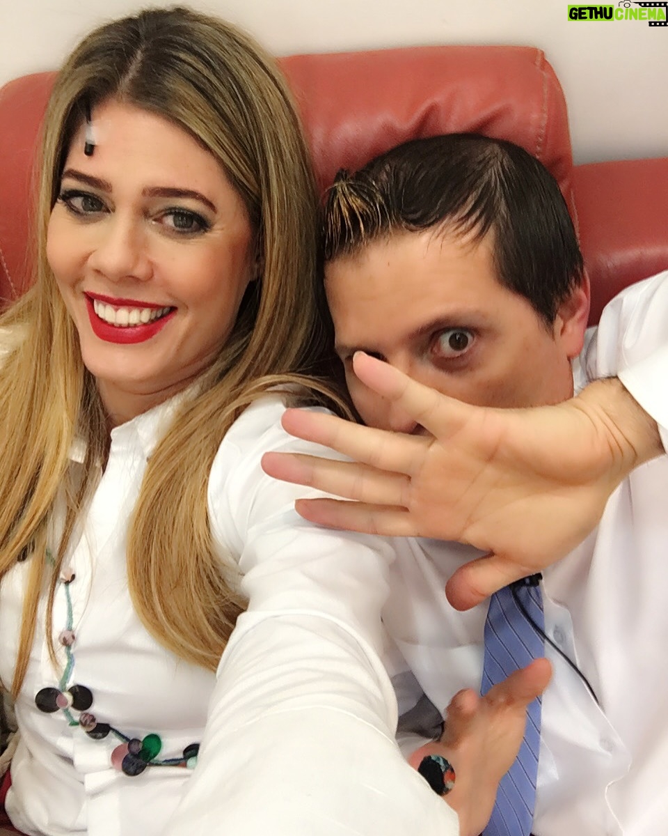 Lorna Cepeda - 575.6K Likes - Ay niña! Lo que me encontré en el carrete! Los amoooooo! ❤️