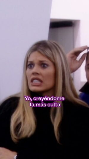 Lorna Cepeda Instagram - ¡Ay, Patricia! 😅🤭 La secretaria de Ecomoda quiso presumir su conocimiento cultural, pero al parecer, es mucho más buena con sus seis semestres de finanzas en la San Marino. 😅 ¿Cuántos se divirtieron con esta escena?🤔🔥

Descubramos todo lo que sucede con #BettyLaFea, de lunes a viernes por el Canal RCN, a las 9:30 p.m.👓