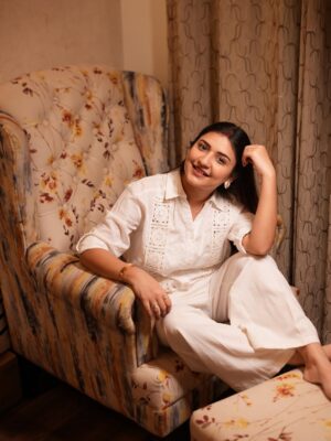 Lovely Sharma Instagram - Calm , Composed and Completely Me 🤍

-
Captured @aryanonreel 
Wearing @maxfashionindia
Makeup @ssonamratra
