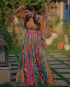 Actress Lovely Sharma HD Photos and Wallpapers April 2025