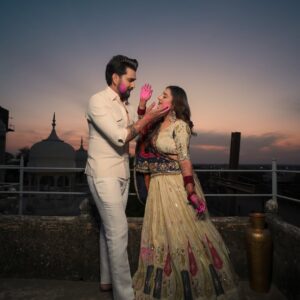 Lovely Sharma Instagram - Ishq ke Rang 🌈🤍🌻 

-
Photography @rajveersinghphotography 
Outfit @santosh_designs 
Makeup  @ssonamratra 
Jewellery @chinar_jewels 
Location @mandawakothi 
Mehendi @shrutismehandia 

_
_

#holi #holiphotoshoot📸 #couplephotography #bollywood #sanjayleelabhansali #happyholi #aditya #lovelysharma #rajasthan 

Recreating 
@rajasthan_tourism @bhansaliproductions @deepikapadukone @ranveersingh