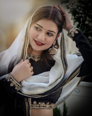 Lovely Sharma Instagram - Yaadein 🖤

Outfit @sims_couture.in 
Jewellery @chinar_jewels 
Shot @realadityarao 

#WhiteAndBlackElegance #LehengaLove #EthnicFashion #FusionWear #TraditionalWithATwist #IndianEthnicWear #LehengaGoals #FestiveFashion #DesiStyle #IndoWesternLook #MonochromeMagic #BlackAndWhiteVibes #ClassicCombination #BoldAndBeautiful #ElegantInWhiteAndBlack #DualToneOutfit #WeddingSeason #FestiveReady #PartyWearLehenga #BridalInspo #SangeetLook #StyleStatement #OOTD #FashionDiaries #TrendAlert #DesignerWear