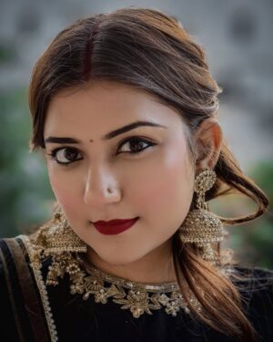 Lovely Sharma Instagram - Yaadein 🖤

Outfit @sims_couture.in 
Jewellery @chinar_jewels 
Shot @realadityarao 

#WhiteAndBlackElegance #LehengaLove #EthnicFashion #FusionWear #TraditionalWithATwist #IndianEthnicWear #LehengaGoals #FestiveFashion #DesiStyle #IndoWesternLook #MonochromeMagic #BlackAndWhiteVibes #ClassicCombination #BoldAndBeautiful #ElegantInWhiteAndBlack #DualToneOutfit #WeddingSeason #FestiveReady #PartyWearLehenga #BridalInspo #SangeetLook #StyleStatement #OOTD #FashionDiaries #TrendAlert #DesignerWear