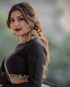 Actress Lovely Sharma HD Photos and Wallpapers December 2024