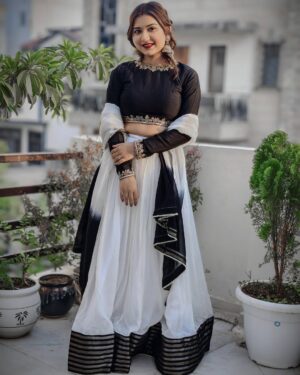Lovely Sharma Instagram - Yaadein 🖤

Outfit @sims_couture.in 
Jewellery @chinar_jewels 
Shot @realadityarao 

#WhiteAndBlackElegance #LehengaLove #EthnicFashion #FusionWear #TraditionalWithATwist #IndianEthnicWear #LehengaGoals #FestiveFashion #DesiStyle #IndoWesternLook #MonochromeMagic #BlackAndWhiteVibes #ClassicCombination #BoldAndBeautiful #ElegantInWhiteAndBlack #DualToneOutfit #WeddingSeason #FestiveReady #PartyWearLehenga #BridalInspo #SangeetLook #StyleStatement #OOTD #FashionDiaries #TrendAlert #DesignerWear