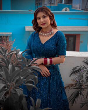 Lovely Sharma Instagram - Mohabbat Ek Haseen Haadsa !! 💔

Wearing @ohrisons__ 
Jewellery @chinar_jewels
PR @mehakartistrymakeovers