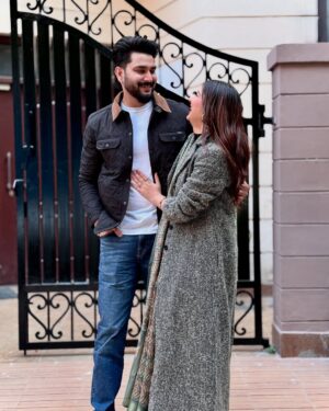 Lovely Sharma Instagram - Happy Valentine’s Day Patidev ❤️

No words can truly capture the depth of my love for you, but just know—it’s in every glance, every touch, and every heartbeat. Today and always, I choose you.

Tumhari Lovelyy ❤️