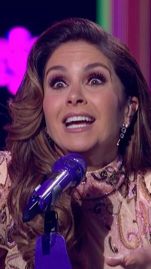 Lucero Instagram - La química que hay entre las Leyendas es inegable…o bueno eso creemos 🫣😂 
#JuegoDeVoces disponible en @canalestrellas @univision y @vix