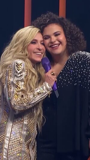 Lucero Instagram - Lo que no se vio en el programa 👀
@luceromexico queda sorprendida por el duelo entre @oficialyuri y @luceromijaresoficial 🤩♥️ ¡Qué hermosas palabras! 🥰 

🎤🎵 #JuegoDeVoces, disponible en @canalestrellas, @univision y @vix #Original