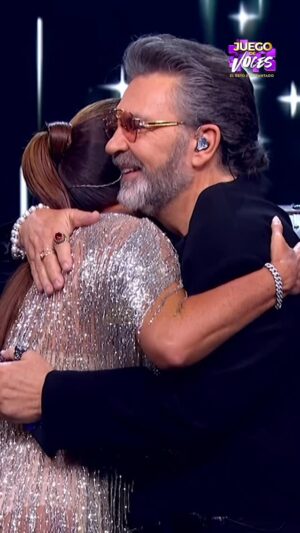 Lucero Instagram - ¡OMG!🔥Entre broma y broma, @oficialmijares le lanzó la pregunta del millón a @luceromexico 🫢 ¡Parece chiste, pero fue algo emocionante! ❤️‍🔥

@juegodevocesof GRAN FINAL, domingo 18 de mayo por Univision 

#JuegoDeVoces #JuegoDeVocesUS #Lucero #Mijares #Clippeo