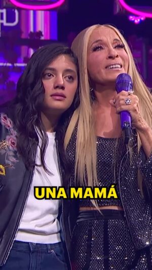 Lucero Instagram - @oficialyuri y su hija Camila nos regalaron un momento que llegó al corazón 🥺❤️ ¿Alguien más está llorando a mares? 😭

No te pierdas @juegodevocesof , todos los domingos 7P/6C por Univision 📺🎶

#JuegoDeVoces #JuegoDeVocesUS #Clippeo