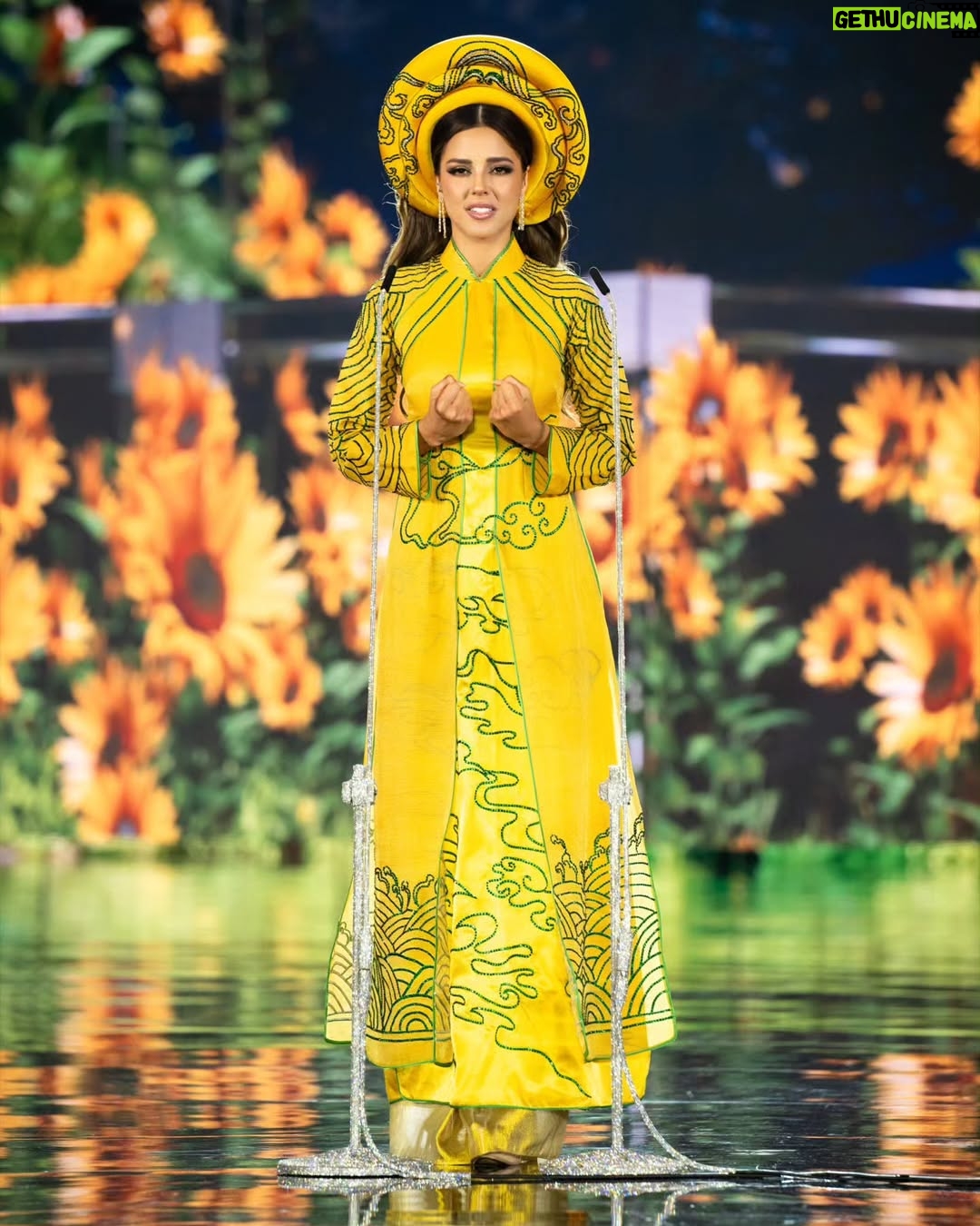 Luciana Fuster - 540.8K Likes - MAMÁAA, SOY MISS GRAND INTERNATIONAL 2023 🥹🥹❤️❤️ @missgrandinternational

We did it Perú!! LO LOGRAMOOOS ❤️🤍❤️
Esto es taaan increíble que no caigo aún en la noche de ayer!!
Solo tengo palabras de agradecimiento con todos ustedes... por ser parte del proceso, por estar al tanto cada día,  por todo el apoyo y amor que me han dado 🙏🏻. I'm so grateful ❤️.
Hace unos días hice un post de mencionando a mi familia, a Pato, a la organización... y lo repito... GRACIAS a cada uno por el papel tan importante que han tenido en este camino!!! 

JUSTO CUANDO LA ORUGA PIENSA QUE SU CICLO TERMINÓ... SE CONVIERTE EN MARIPOSA 🐛✨️🦋 

Estoy lista para volar 🤍. Hoy empieza un nuevo capítulo en mi vida y me prometo que será el más maravilloso. Estoy lista para trabajar de la mano con MGI, lista para tantos nuevos retos, ansiosa, feliz y con miles de emociones y sentimientos mezclados 😅🙌🏻 

Quiero que disfruten de este reinado tanto como yo lo haré. 

Atte, 

LUCIANA FUSTER, MISS GRAND INTERNATIONAL 2023 👑