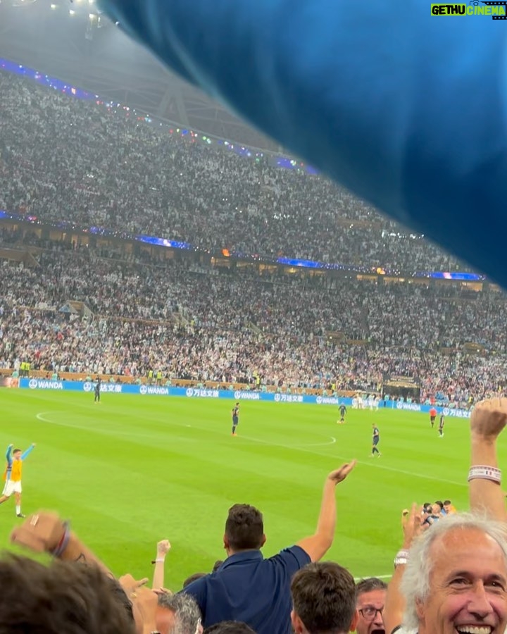 Luciana Salazar - 53.7K Likes - Gracias Muchachos!!!🇦🇷🎉💗 gracias por tanta alegria. Nos hicieron tan felices. Toda la Argentina se los agradece. Nos estalla el alma de emocion. Tan merecido este mundial para el Gran Messi. Me llevo este recuerdo para toda la vida 🙌🏻🏆