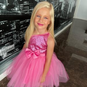 Luciana Salazar Instagram - Hoy mi princesa se disfrazo de Barbie para su increible cumpleaƱos. @magicdressoficial @glamis_taquitos