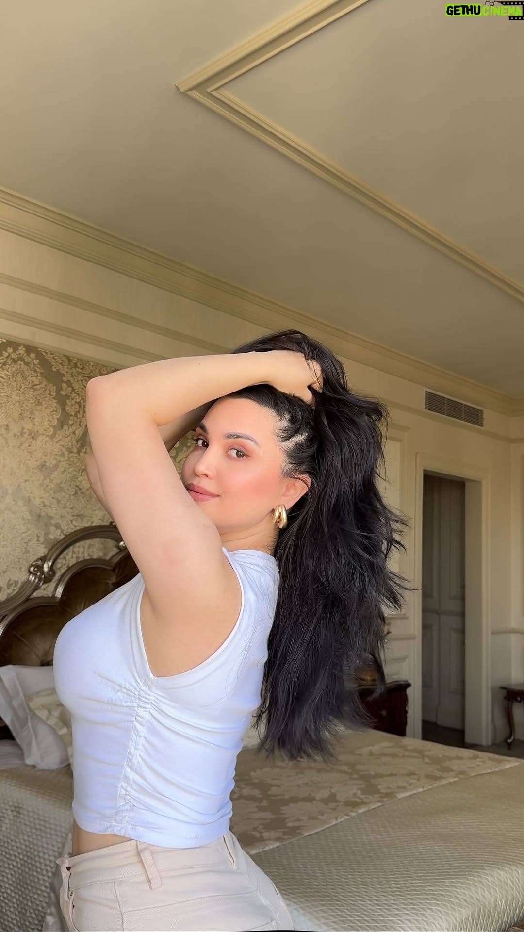 Luiza Rasulova - 132.2K Likes - 🤍