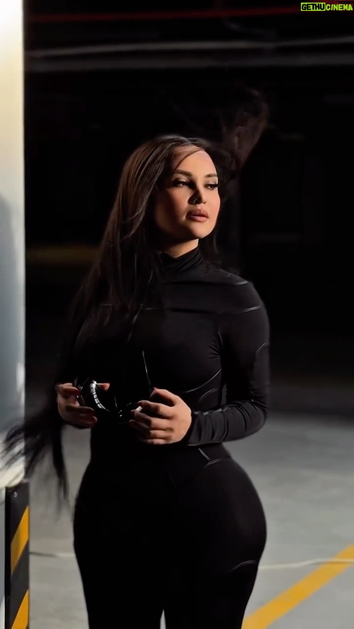 Luiza Rasulova - 35.5K Likes - ♠️
