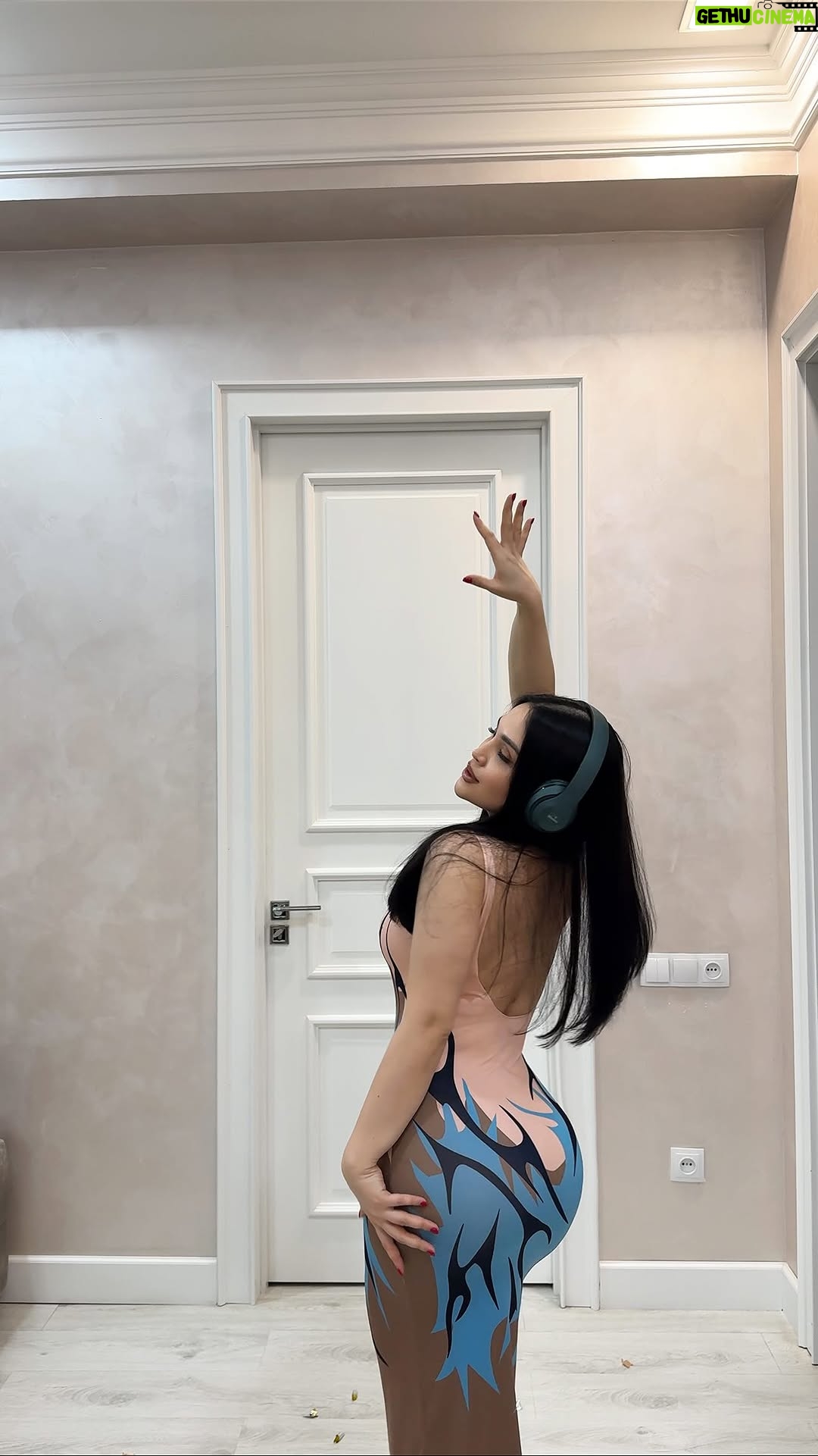 Luiza Rasulova - 48.7K Likes - 🥳💃🏻