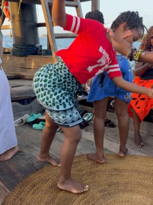 Lungelo Mpangase Instagram - 🌴 She’s an Island girl 🥥🌺🐚
#island# #travel #nature