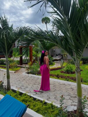 Lungelo Mpangase Instagram - 🌴 She’s an Island girl 🥥🌺🐚
#island# #travel #nature