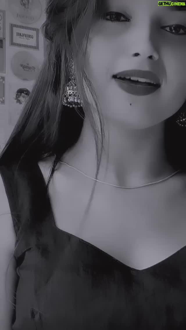 Maahi - 60.7K Likes - Dil mera masum bacha tha…💔😌 @x___maahi 
#x___maahi