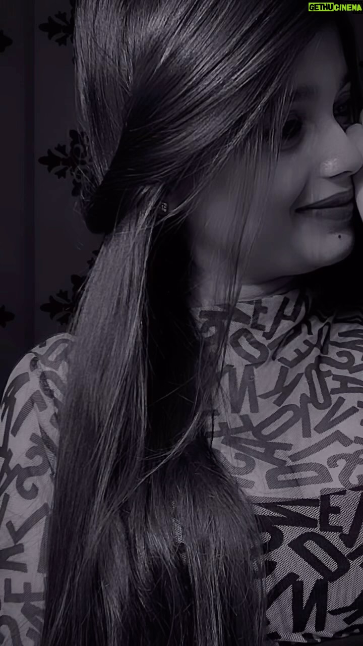 Maahi - 157.7K Likes - Mujh me mai tuta…💔🥺 @x___maahi 
#x___maahi