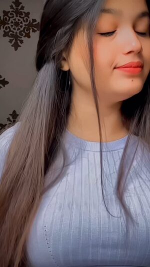 Maahi Instagram - Mere dil ch…❤️🐣 @x___maahi 
#x___maahi