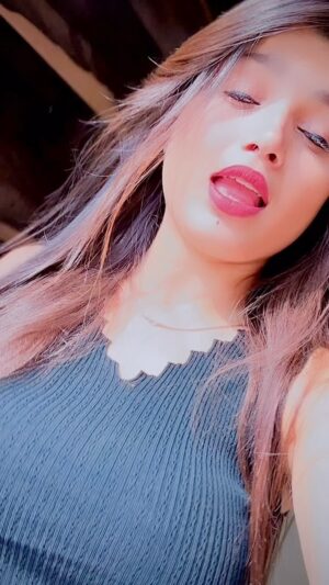 Maahi Instagram - Ni mai hor kisi russi nu mana leya…😂🔥 @x___maahi 
#x___maahi