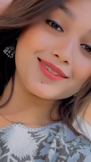 Maahi Instagram - Tu aj menu…😌❤️ @x___maahi 
#x___maahi 
@maahi___xlx